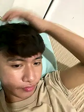 asiantwink0000 online show from 12/17/25, 07:20