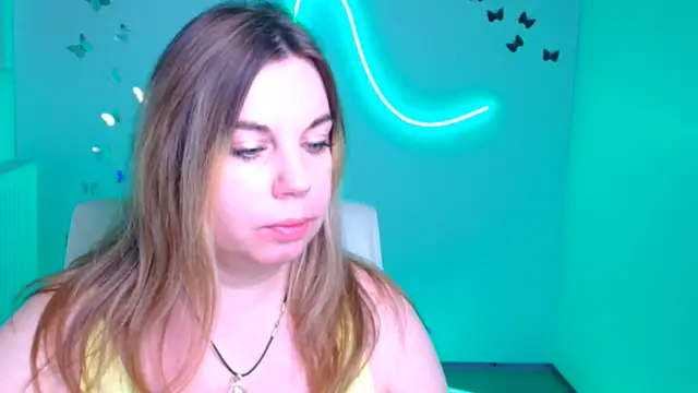 Snapshot of Amanda_Swannn chatting on 12/02/25, 06:41 Amanda Swannn online show from 12/02/25, 06:41