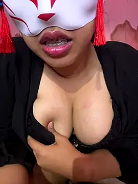 Julia Sari00 online show from 11/27/25, 06:43