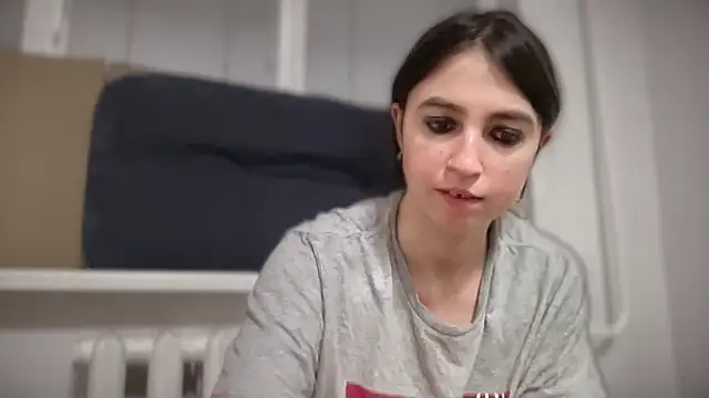 Aphr0ditee online show from 03/04/26, 06:14