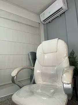 AnnaJaimes online show from 07/12/26, 09:50