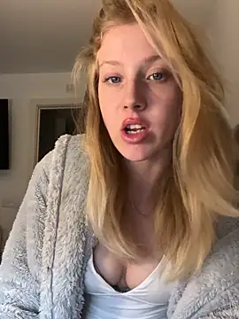 RosieLovexoxx online show from 01/06/26, 01:15