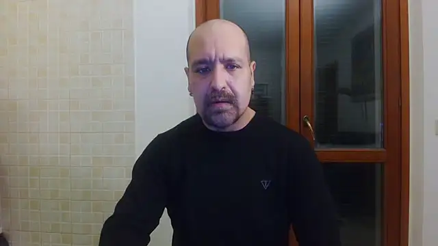 Snapshot of AMIRDIB2025 chatting on 03/01/26, 10:01 AMIRDIB2025 online show from 03/01/26, 10:01