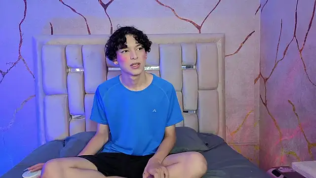 SthepanodiMonaco online show from 03/28/26, 03:17