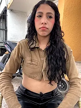 MiaScott Pink online show from 01/05/26, 05:27