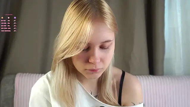 AunclreaVache online show from 04/20/26, 03:09