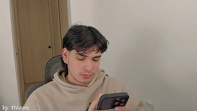 thiaann online show from 11/28/25, 10:34