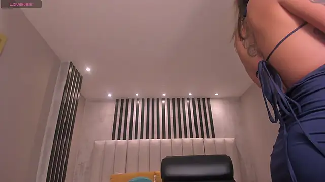 AmbarOwens online show from 12/15/25, 12:37