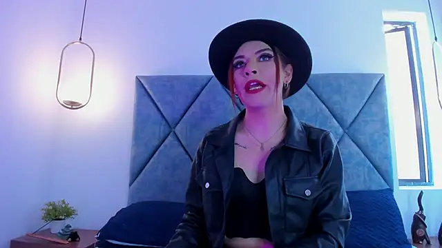 Lilith Zamara  online show from 12/01/25, 02:44