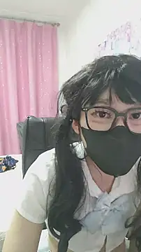 linaili520 online show from 05/17/26, 02:57