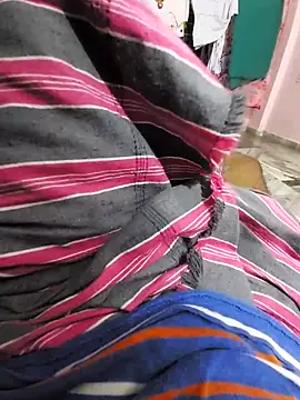 Yth24 online show from 11/30/25, 03:21