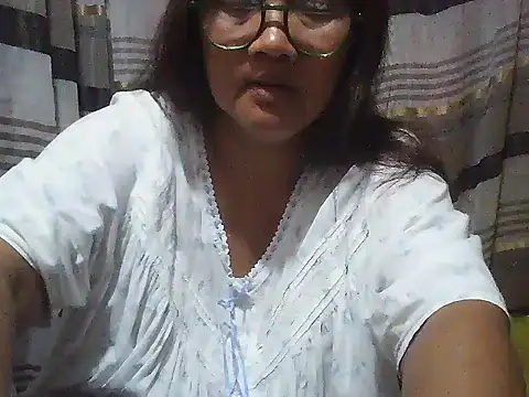Snapshot of fireflower70 chatting on 07/22/26, 12:41 fireflower70 online show from 07/22/26, 12:41