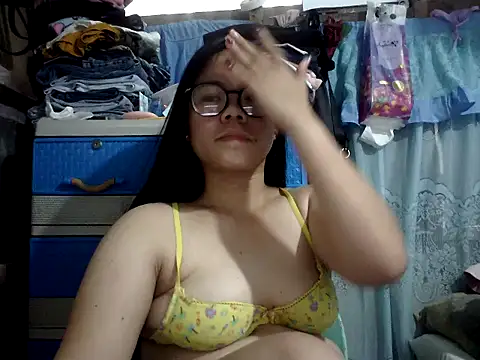 xxdreamgirl69 online show from 04/06/26, 04:46