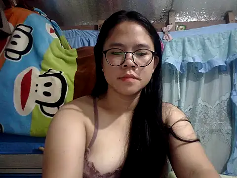 Snapshot of xxdreamgirl69 chatting on 06/04/26, 01:33 xxdreamgirl69 online show from 06/04/26, 01:33