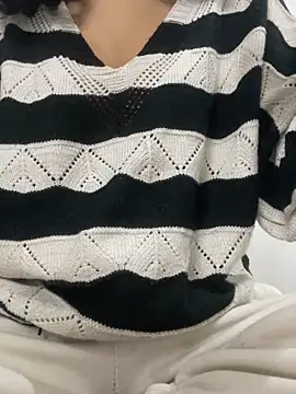 Snapshot of Namratajainn chatting on 01/18/26, 04:55 Namratajainn online show from 01/18/26, 04:55