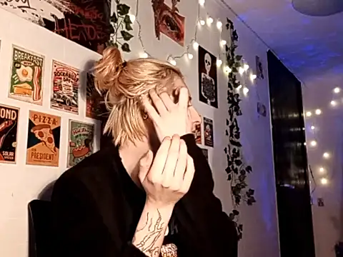 AmyGrok online show from 12/03/25, 11:41