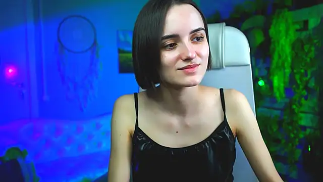 KateWillows online show from 03/23/26, 08:40