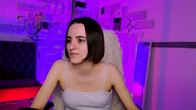 KateWillows online show from 04/01/26, 04:24