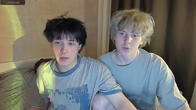 miya meow miku online show from 12/20/25, 06:04