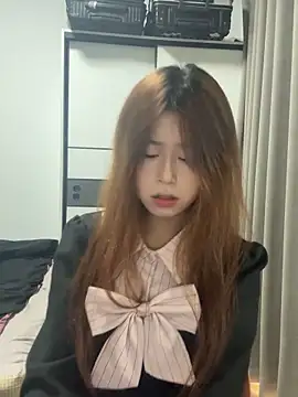 xiaohui660 online show from 11/29/25, 07:22