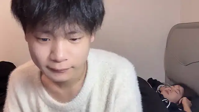 xiaohui660 online show from 12/17/25, 04:02