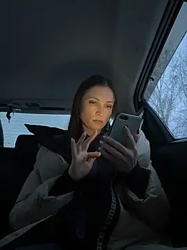 ZaraHill online show from 01/10/26, 02:46