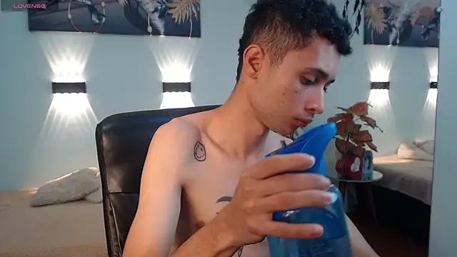 LucassSmith11 online show from 01/10/26, 11:34