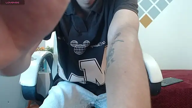 LucassSmith11 online show from 03/18/26, 07:06