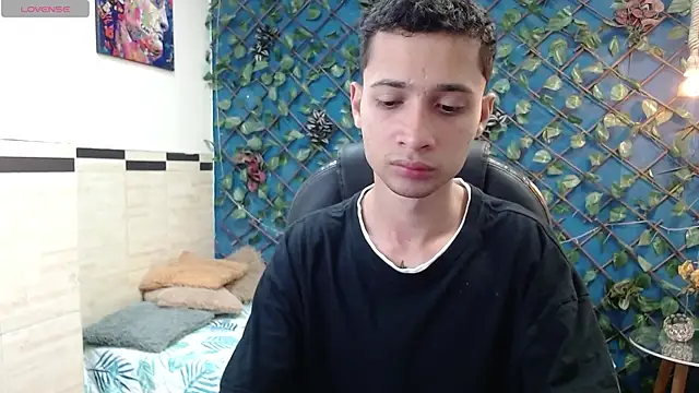 LucassSmith11 online show from 04/17/26, 08:01