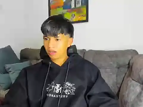 Mikke18 online show from 12/17/25, 10:05