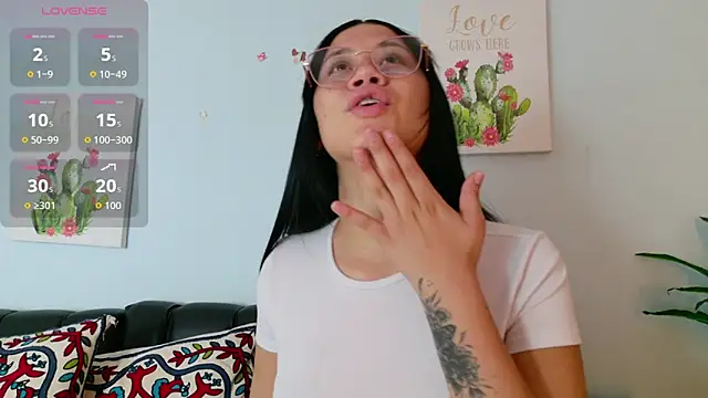 sofiia smith  online show from 01/17/26, 06:55