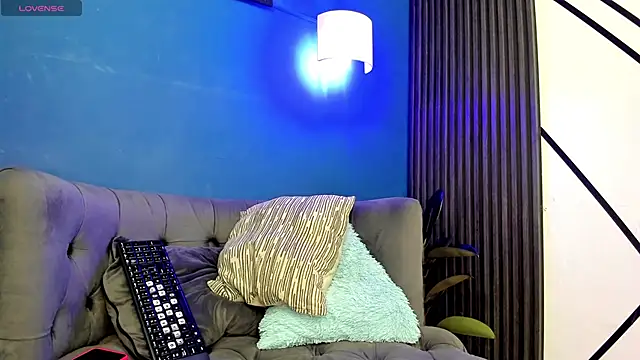 Sky Rivers online show from 11/30/25, 03:10