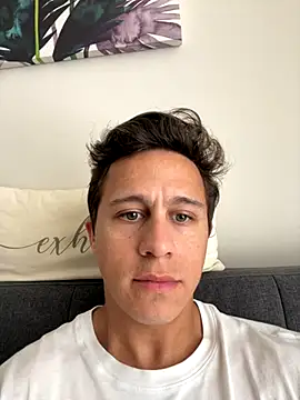 Emanueldickarg online show from 11/28/25, 06:32