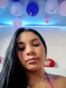 Aslyn-sexy23 online show from 12/18/25, 08:15