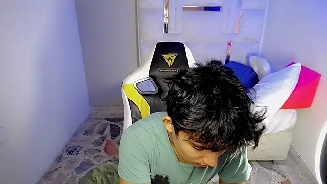 Green XoX online show from 01/13/26, 01:27