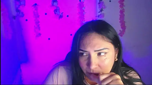 Emy cutee online show from 03/10/26, 12:37