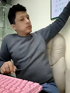 KairoStormX online show from 12/15/25, 09:30