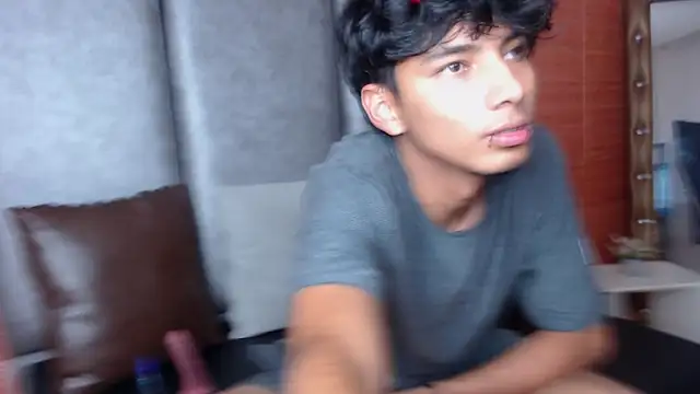 Snapshot of TAYLERWOLF chatting on 12/02/25, 05:13 TAYLERWOLF online show from 12/02/25, 05:13