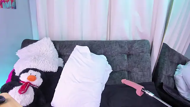 BonnieRitz online show from 12/04/25, 11:41