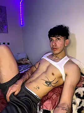 wil hot online show from 01/16/26, 03:38