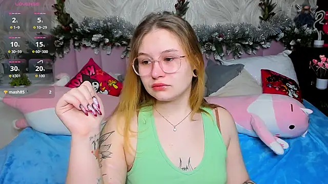 MilanaXHoney online show from 01/06/26, 12:47