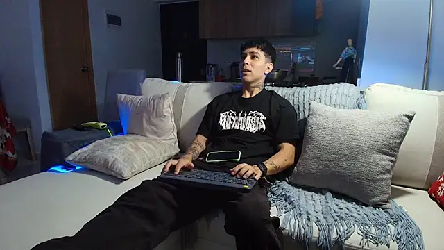 liorvante online show from 01/12/26, 01:11