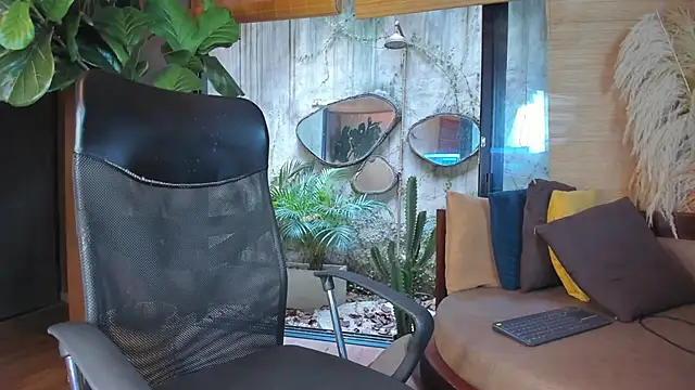 isaac grimm online show from 04/18/26, 07:07