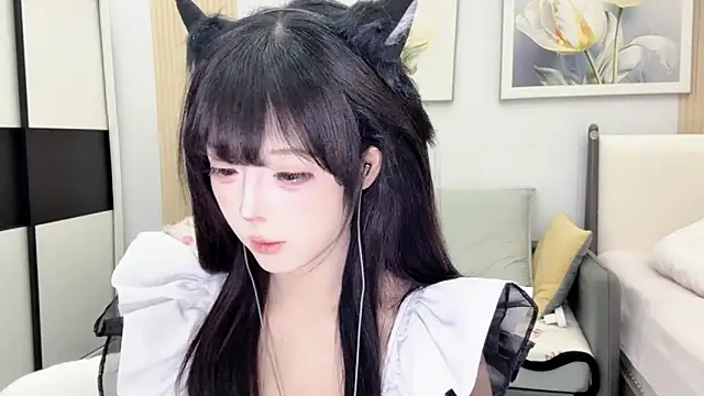 Snapshot of xiaoyu-8888 chatting on 03/04/26, 12:00 xiaoyu-8888 online show from 03/04/26, 12:00