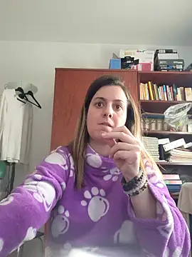 Sareyxon online show from 12/19/25, 10:00