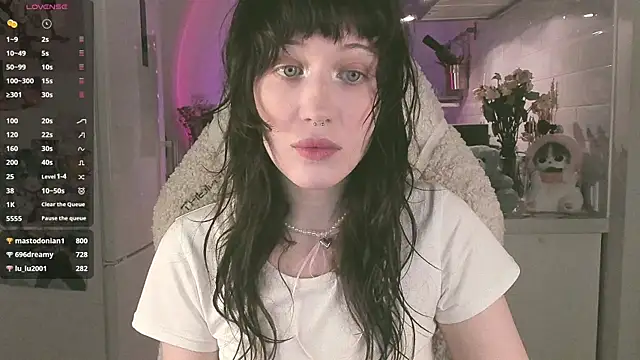 MePretty online show from 03/17/25, 08:40