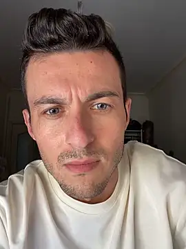 3turkish6model9 online show from 02/24/26, 07:39