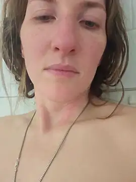 Snapshot of EiraYanovich chatting on 12/01/25, 11:32 EiraYanovich online show from 12/01/25, 11:32