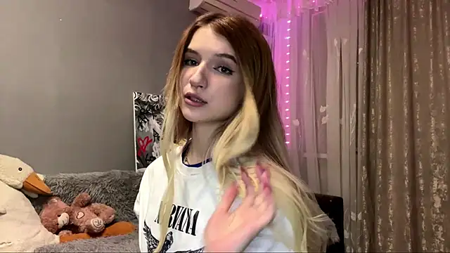 VikkiWittel online show from 11/29/25, 06:44