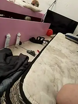 Snapshot of Cuchurus1216 chatting on 02/21/26, 03:24 Cuchurus1216 online show from 02/21/26, 03:24